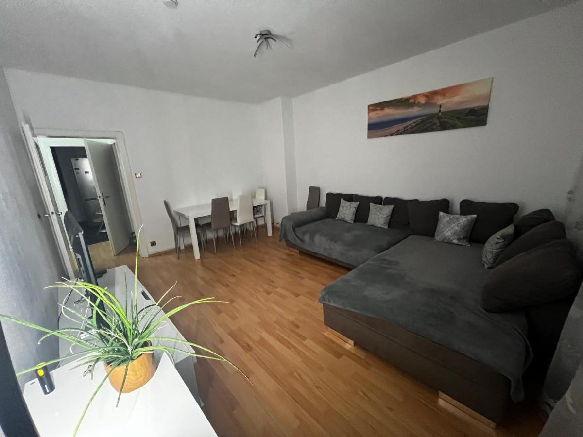 Apartment Hannover Apartment *